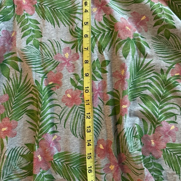 H&M Divided Women’s Tropical Stretchy Skirt Size Medium NWT - Picture 3 of 4